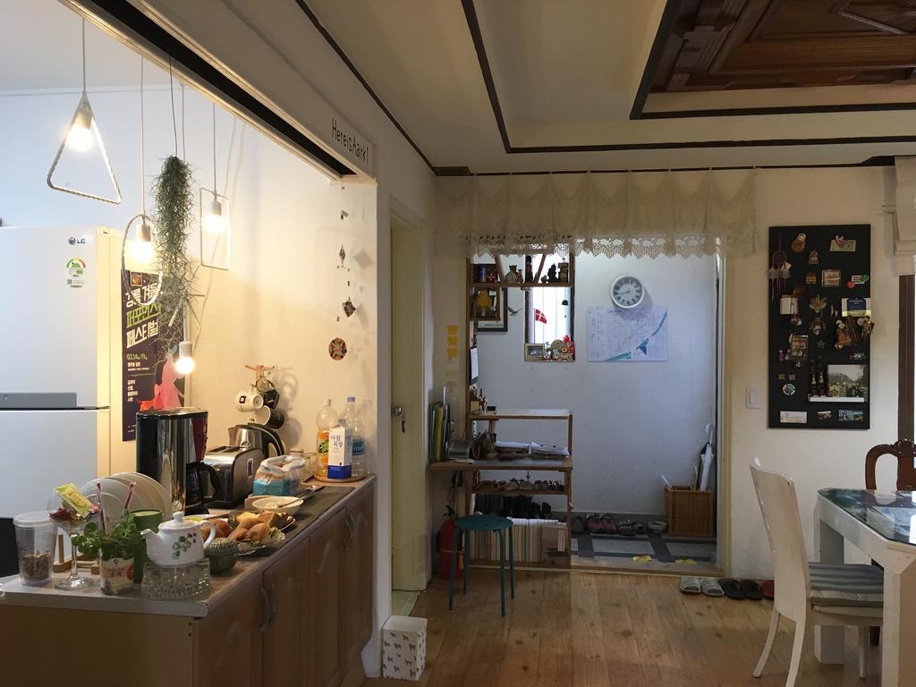 Auberge de jeunesse Aark House à Gangneung Extérieur photo
